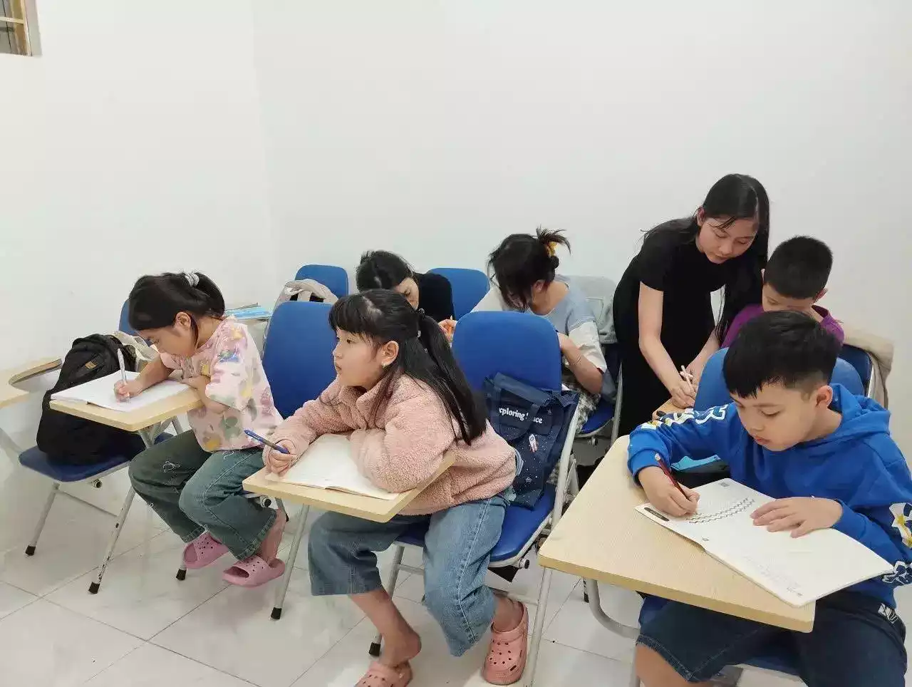 Tiếng anh cho bé 7-10 tuổi